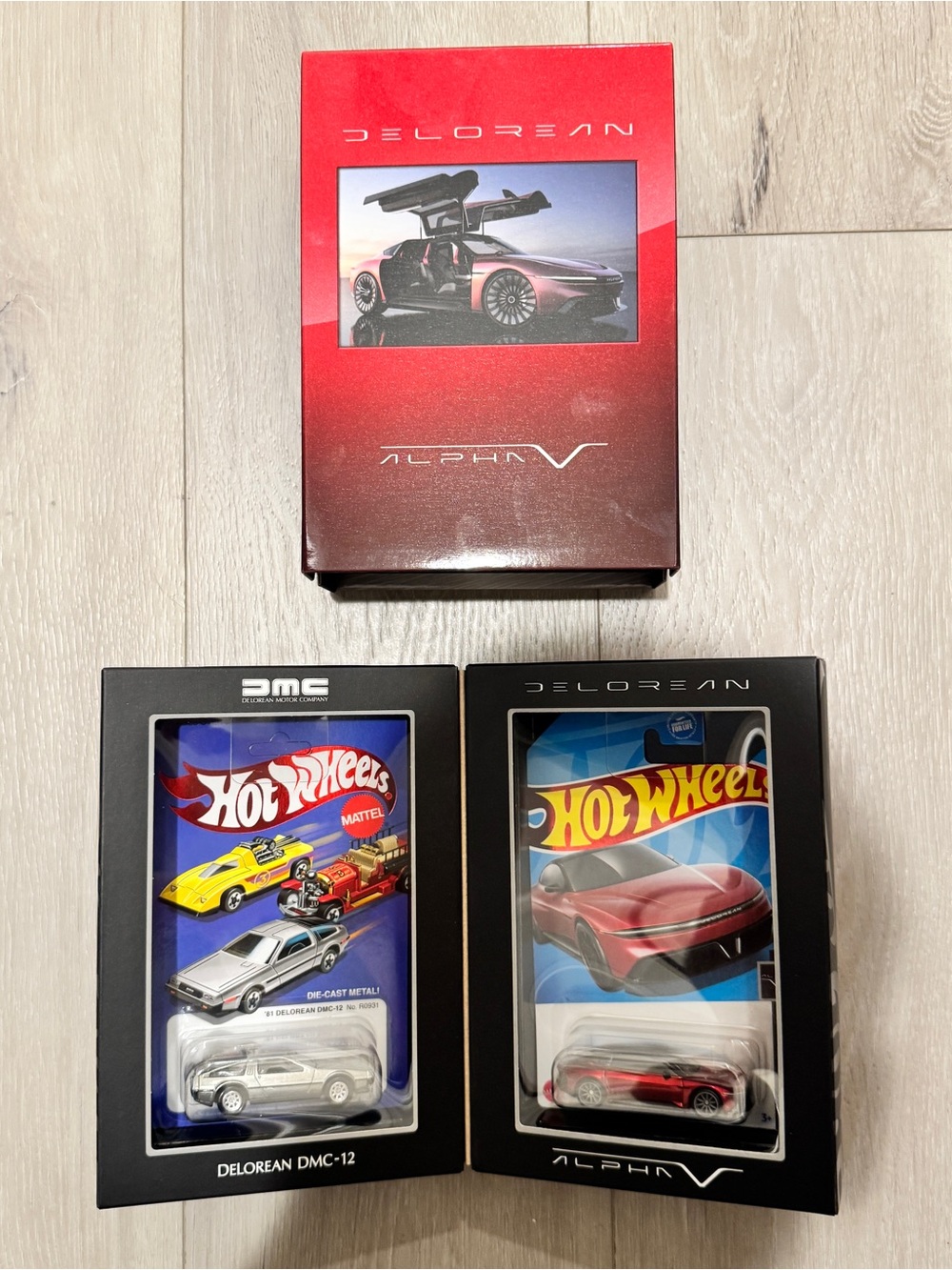 Hot Wheels RCL DeLorean DMC-12 Alpha V Toy Car Collectible Set Figures